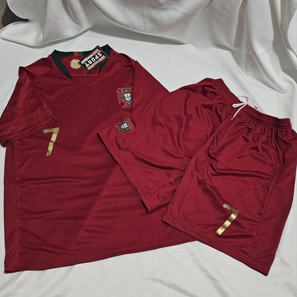 Portugal National Team Ronaldo Shirt and Short Set - Picture 7 of 7